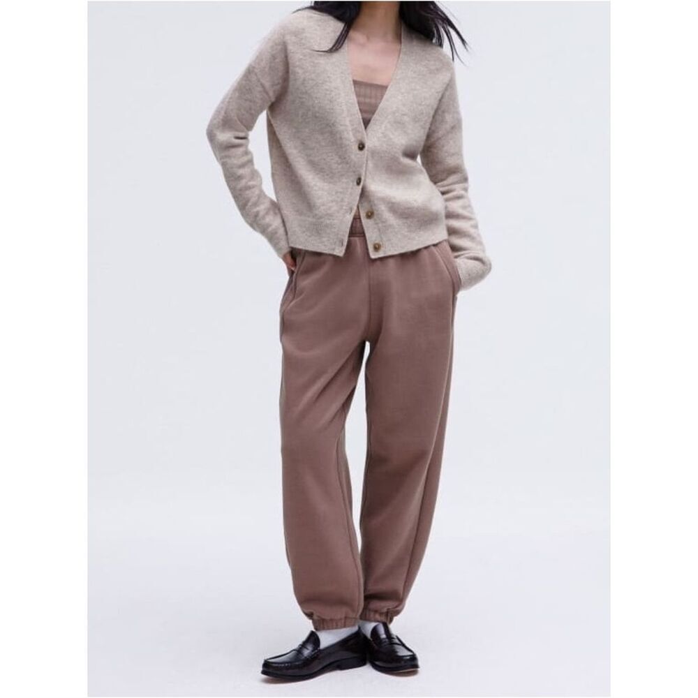 Lululemon Womens Alpaca Wool-Blend Cardigan Sweater
Heathered Crepe